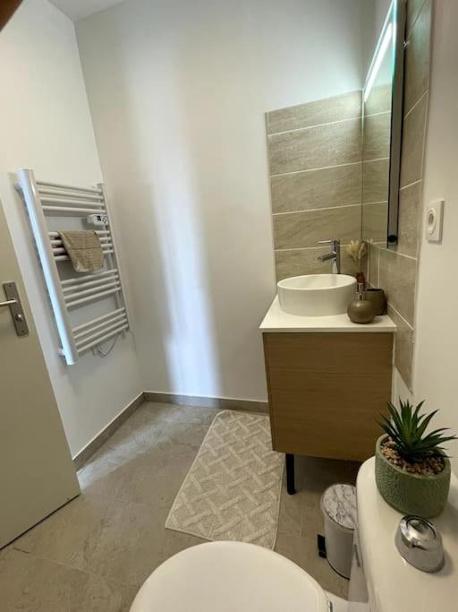Appartement Cosy Et Lumineux Орли Экстерьер фото